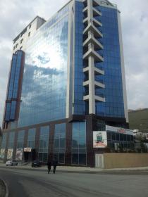 Здание под гостиницу или бизнес центр в Баку
