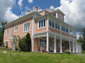 Универсальная недвижимость с невероятным видом на озеро - под отель B&B