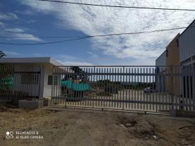 Продам коммерческий склад рядом со свободной зоной