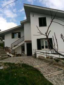 Загородный дом на высоте 550 метров.