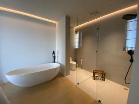 Великолепная вилла в голливудском стиле с исключительным видом на море