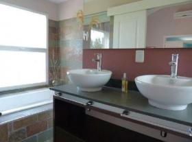 Фантастическая и эксклюзивная вилла сочетает в себе комфорт и элегантность