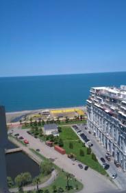 Квартира-студия в 100 м от моря в Батуми