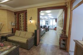 Продается магазин в центре Будапешта, на улице Ловаг