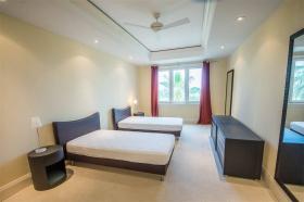 Роскошный кондоминиум в резиденции Ocean Club Paradise на Багамских островах