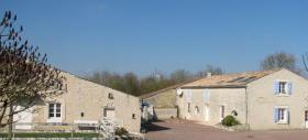 Продается фермерский дом в стиле Charentaise