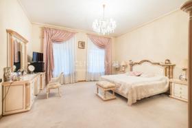 4-комнатная квартира в центре Москвы